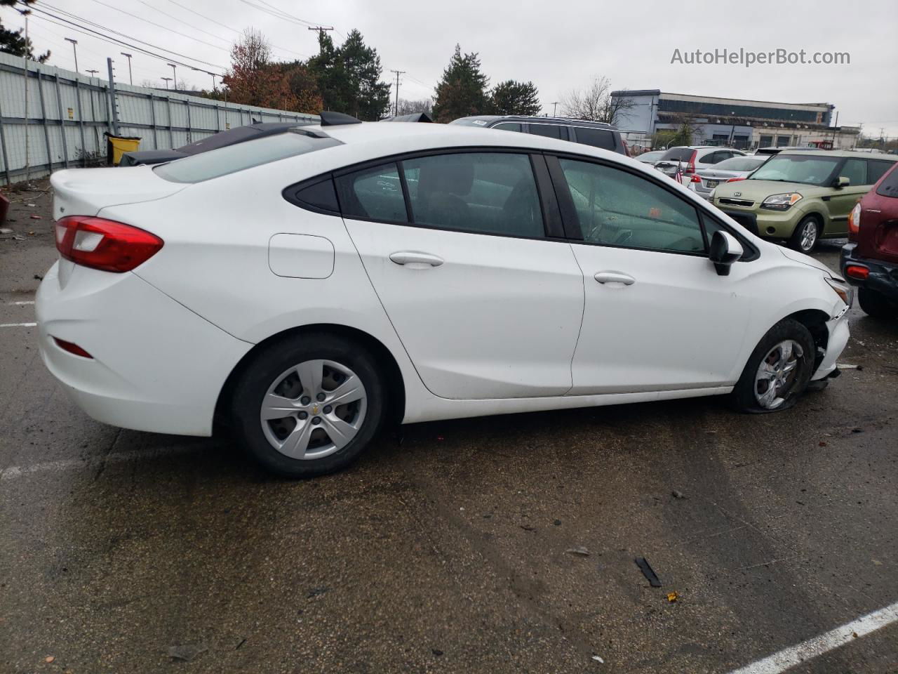 2018 Chevrolet Cruze Ls White vin: 1G1BC5SM5J7127034