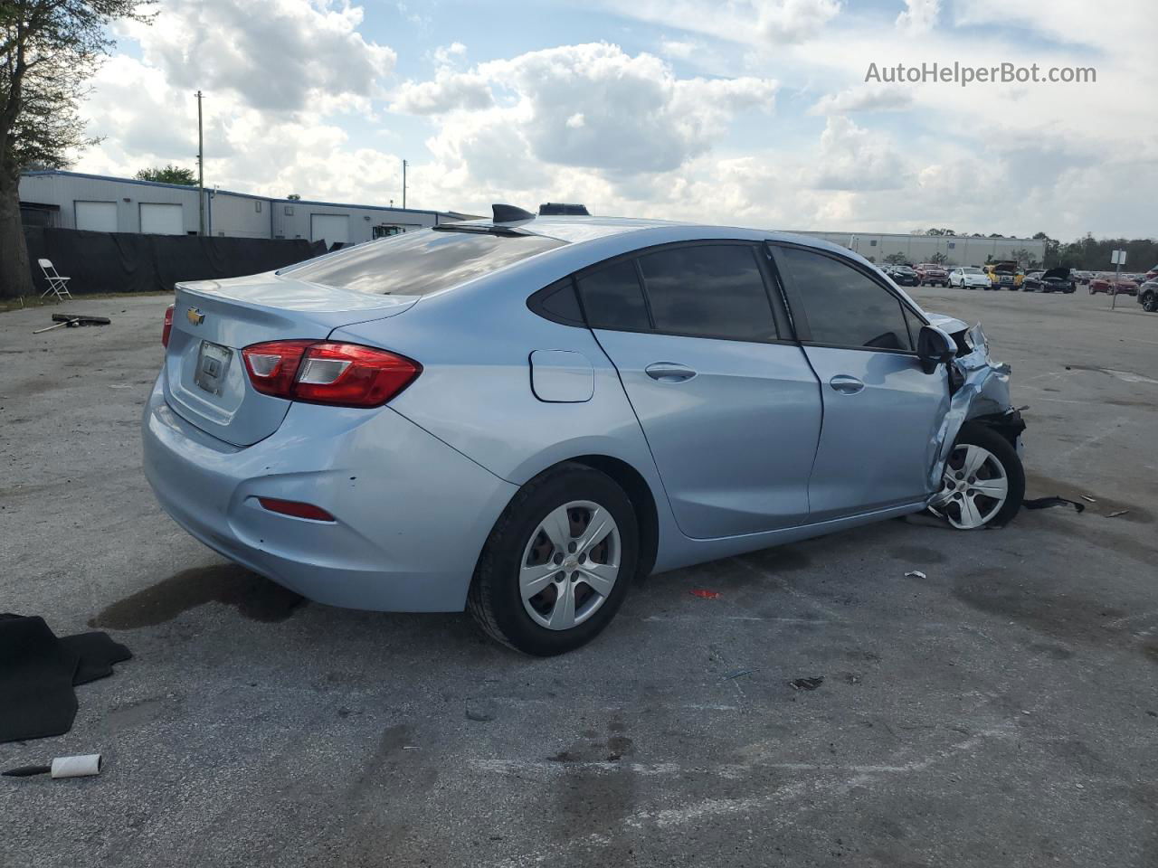 2018 Chevrolet Cruze Ls Синий vin: 1G1BC5SM6J7227627