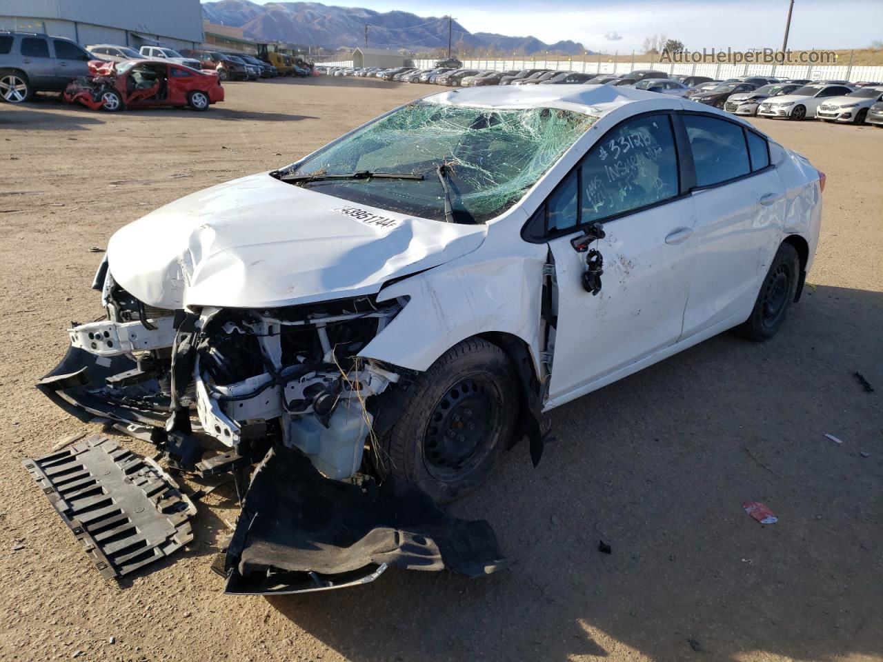 2017 Chevrolet Cruze Ls White vin: 1G1BC5SM7H7176777