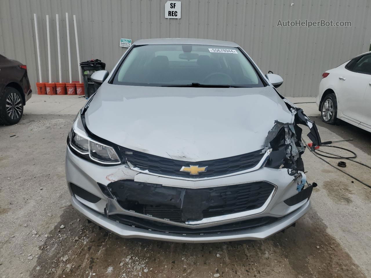 2017 Chevrolet Cruze Ls Silver vin: 1G1BC5SM7H7277494