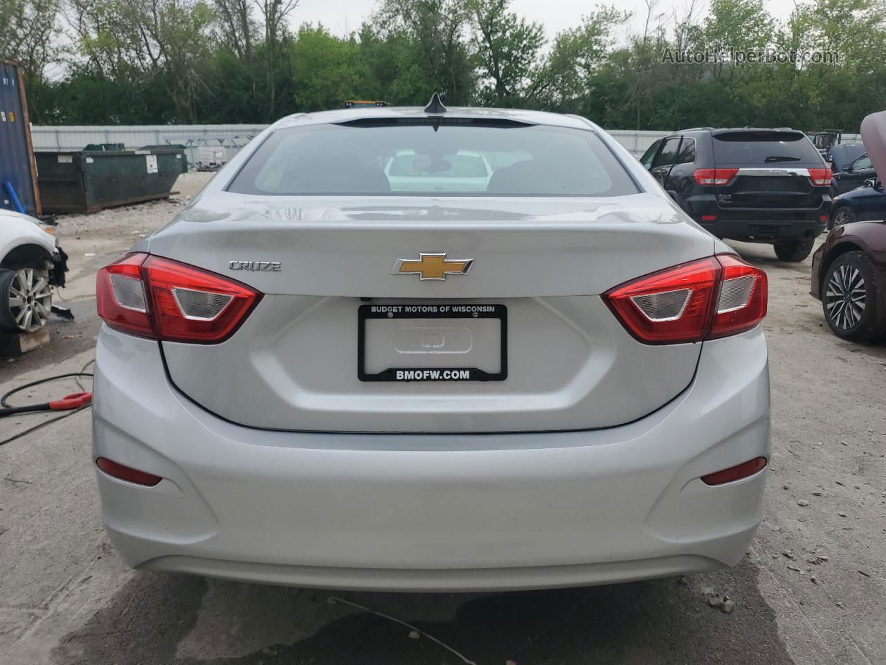 2017 Chevrolet Cruze Ls Silver vin: 1G1BC5SM7H7277494