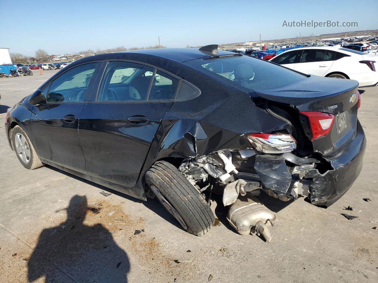 2018 Chevrolet Cruze Ls Black vin: 1G1BC5SM7J7188577