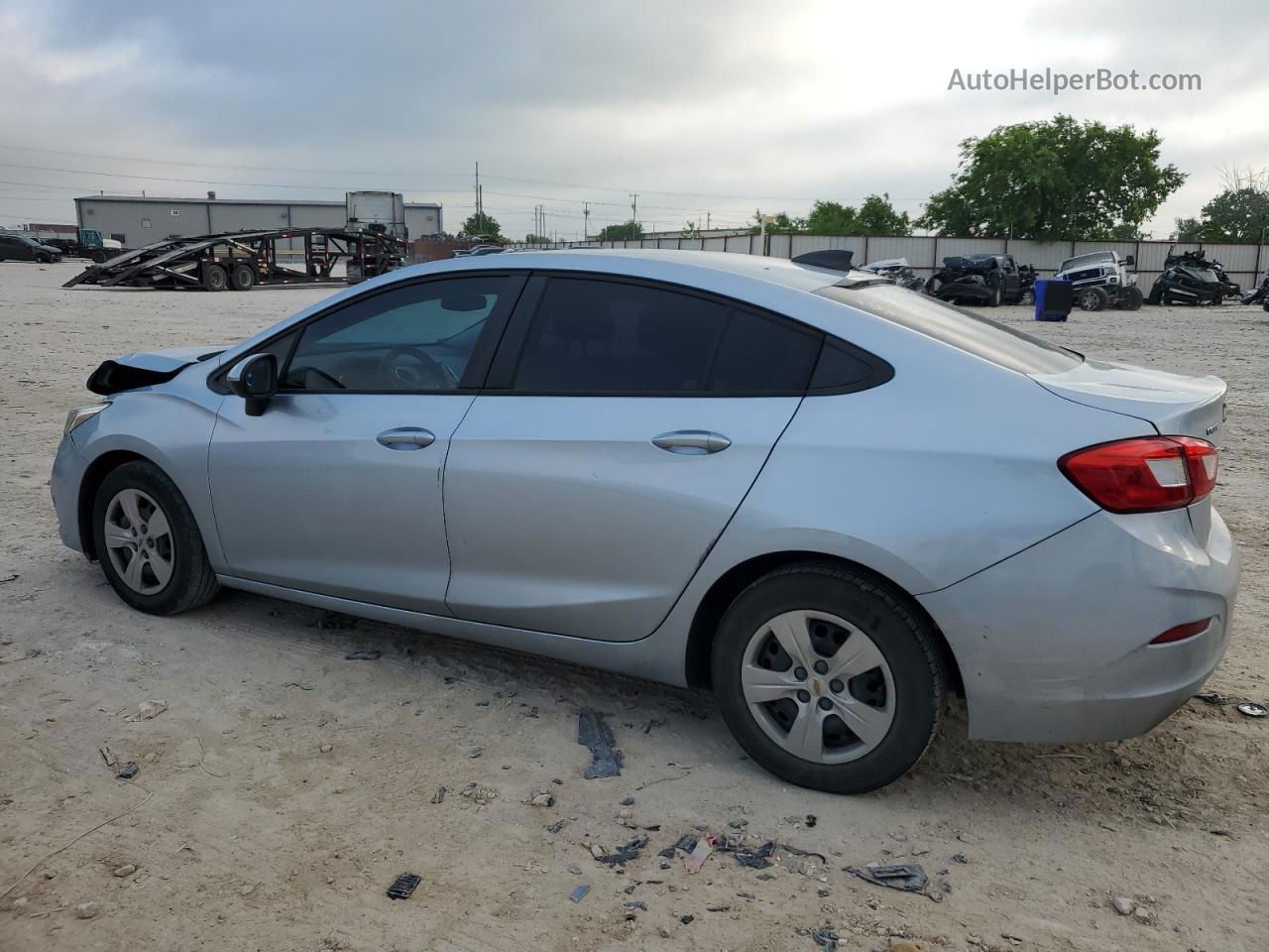 2017 Chevrolet Cruze Ls Silver vin: 1G1BC5SM8H7270313