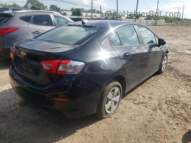 2018 Chevrolet Cruze Ls Черный vin: 1G1BC5SM8J7132342