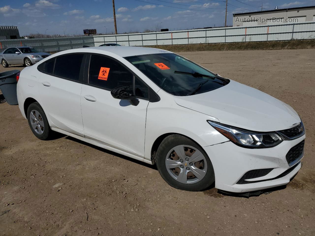 2018 Chevrolet Cruze Ls White vin: 1G1BC5SM8J7150937