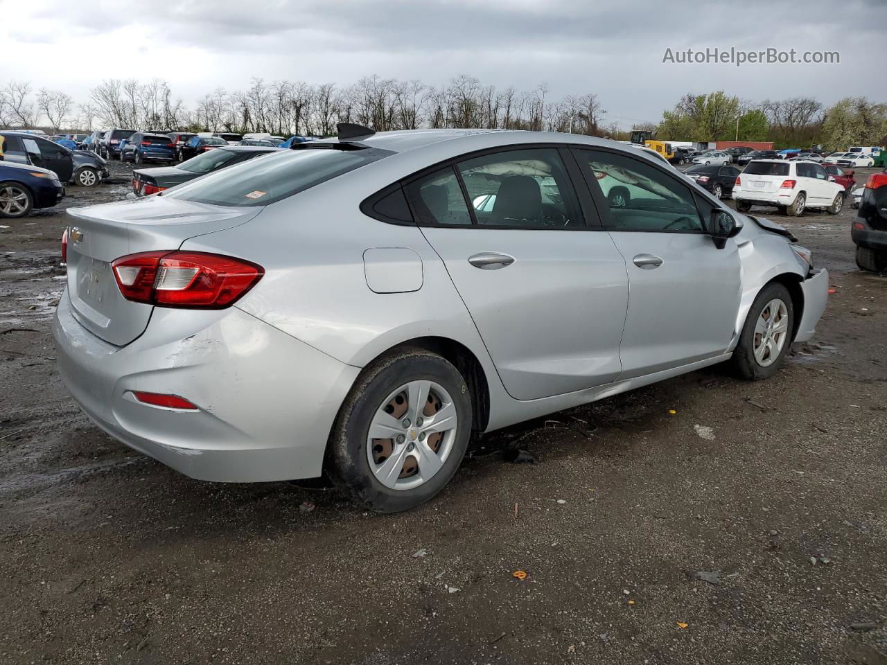 2018 Chevrolet Cruze Ls Silver vin: 1G1BC5SM8J7212031