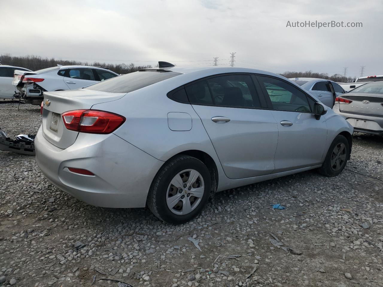 2018 Chevrolet Cruze Ls Silver vin: 1G1BC5SM8J7243781