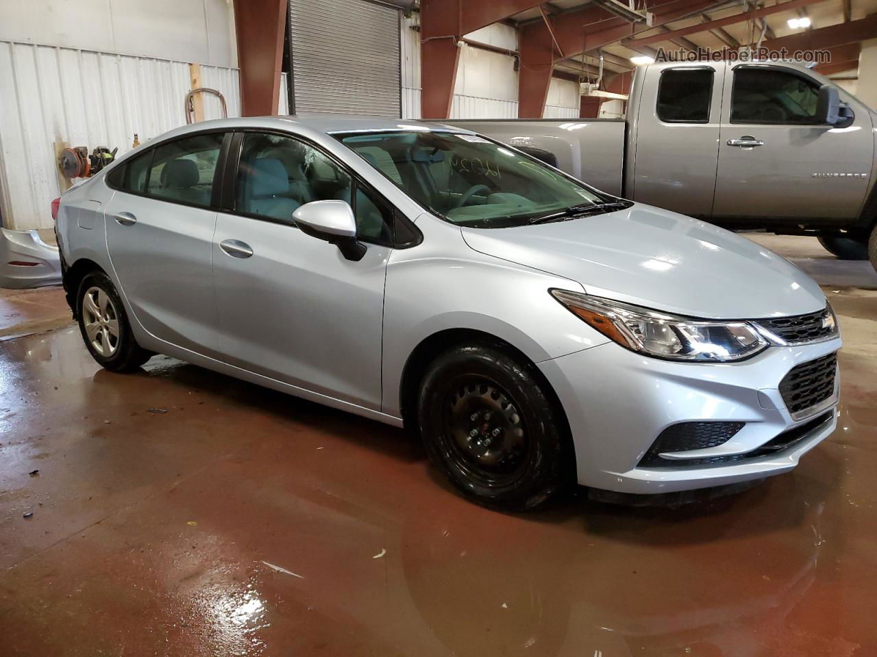 2017 Chevrolet Cruze Ls Silver vin: 1G1BC5SM9H7141691