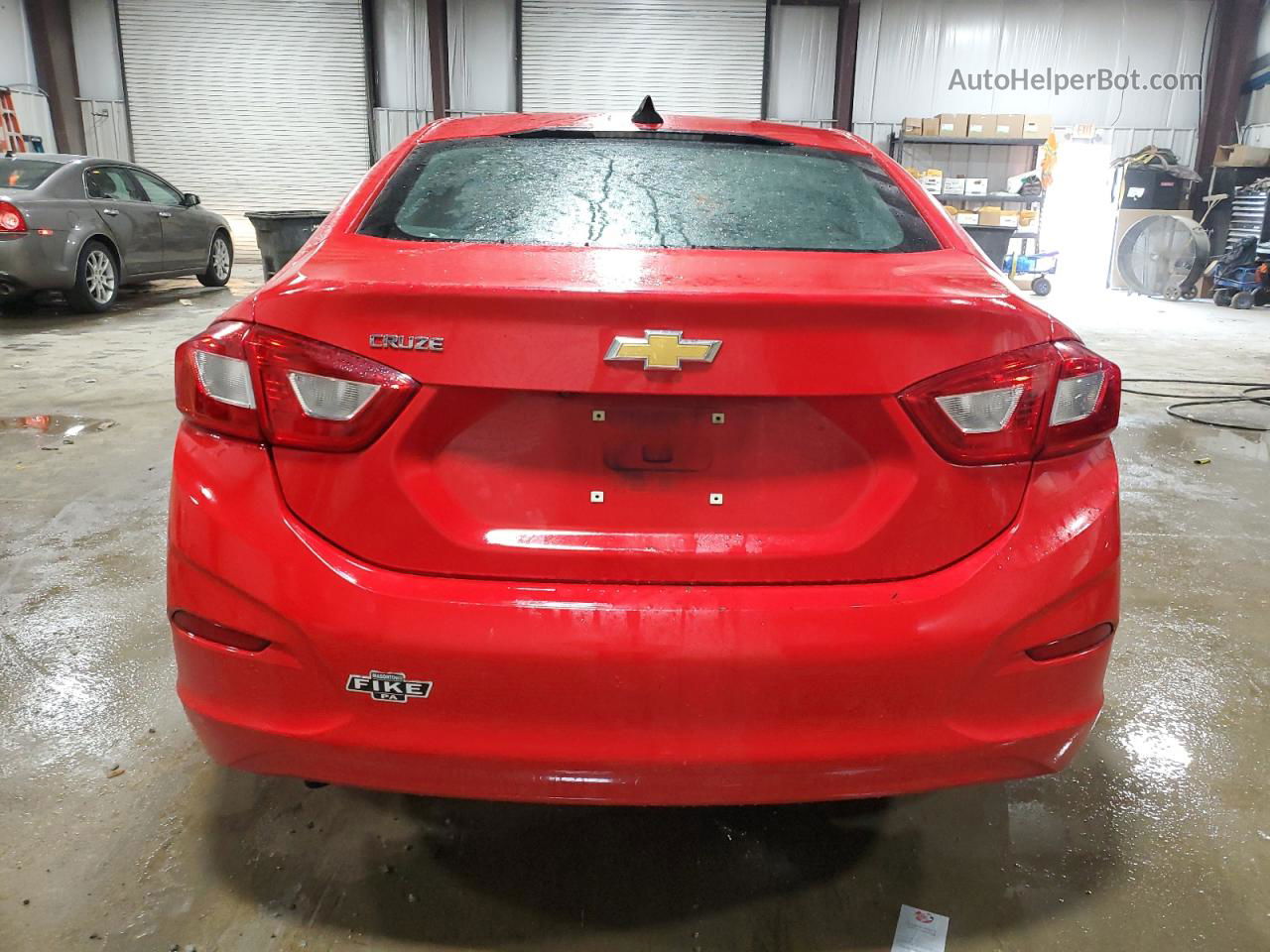 2017 Chevrolet Cruze Ls Red vin: 1G1BC5SM9H7201128