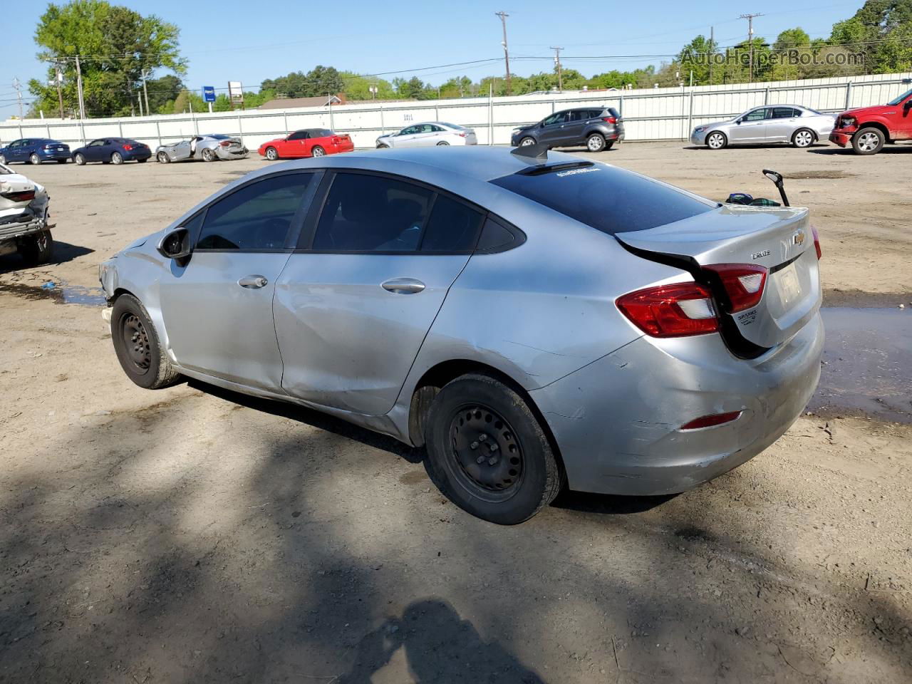 2018 Chevrolet Cruze Ls Silver vin: 1G1BC5SM9J7141695