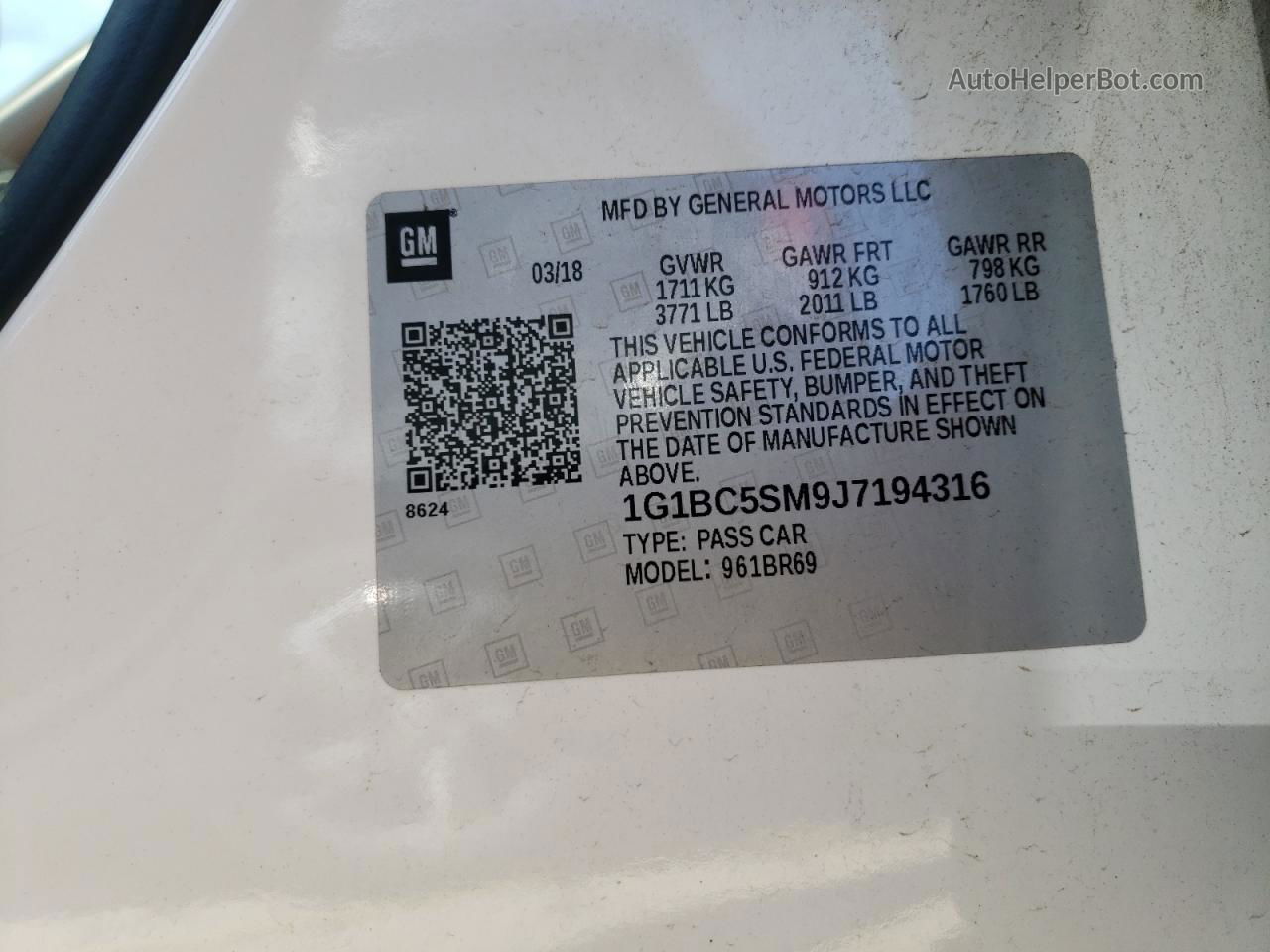 2018 Chevrolet Cruze Ls White vin: 1G1BC5SM9J7194316