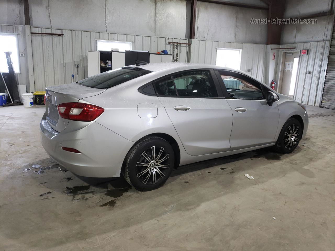 2016 Chevrolet Cruze Ls Silver vin: 1G1BC5SMXG7320742