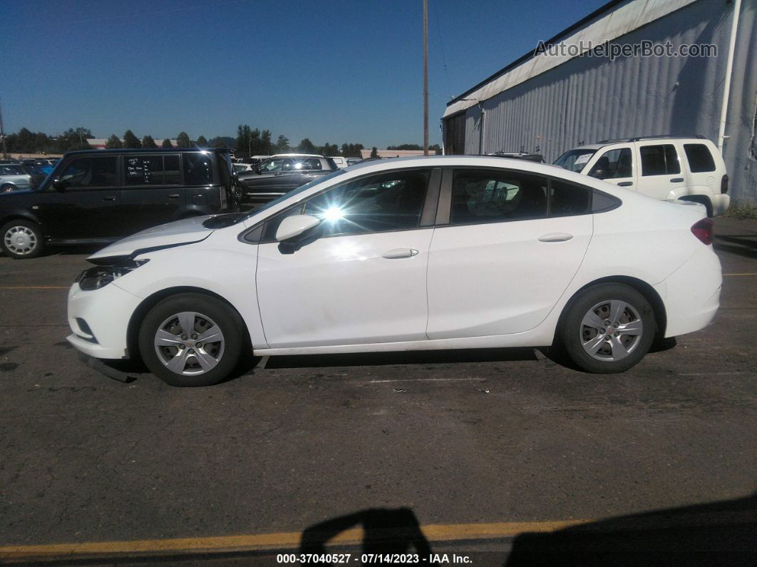 2017 Chevrolet Cruze Ls White vin: 1G1BC5SMXH7123622