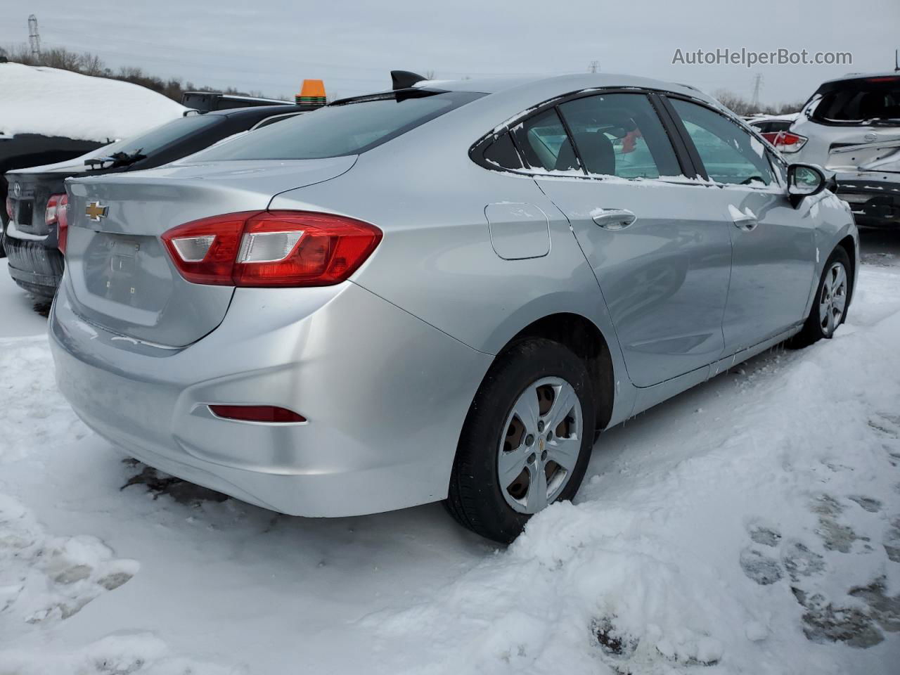 2017 Chevrolet Cruze Ls Silver vin: 1G1BC5SMXH7213904