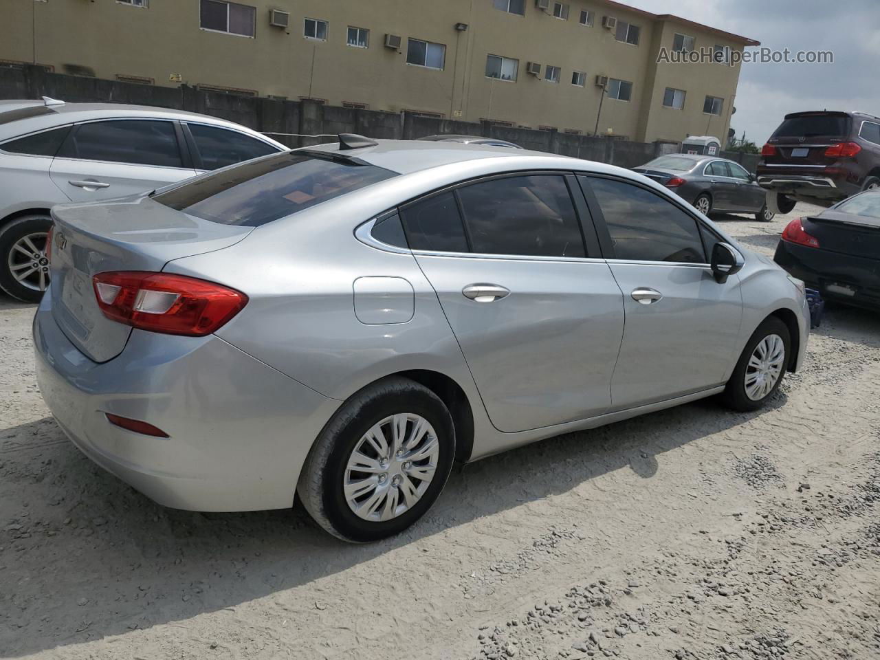 2017 Chevrolet Cruze Ls Silver vin: 1G1BC5SMXH7258227