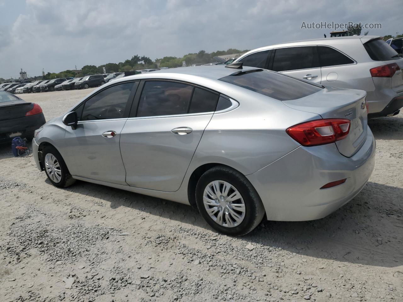 2017 Chevrolet Cruze Ls Silver vin: 1G1BC5SMXH7258227