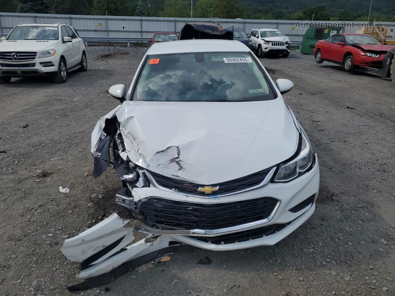 2018 Chevrolet Cruze Ls White vin: 1G1BC5SMXJ7234001