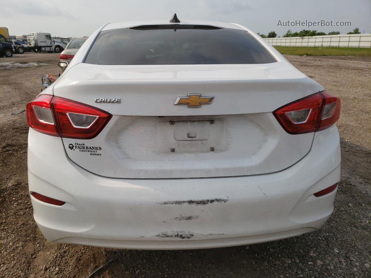 2018 Chevrolet Cruze Ls White vin: 1G1BC5SMXJ7238646