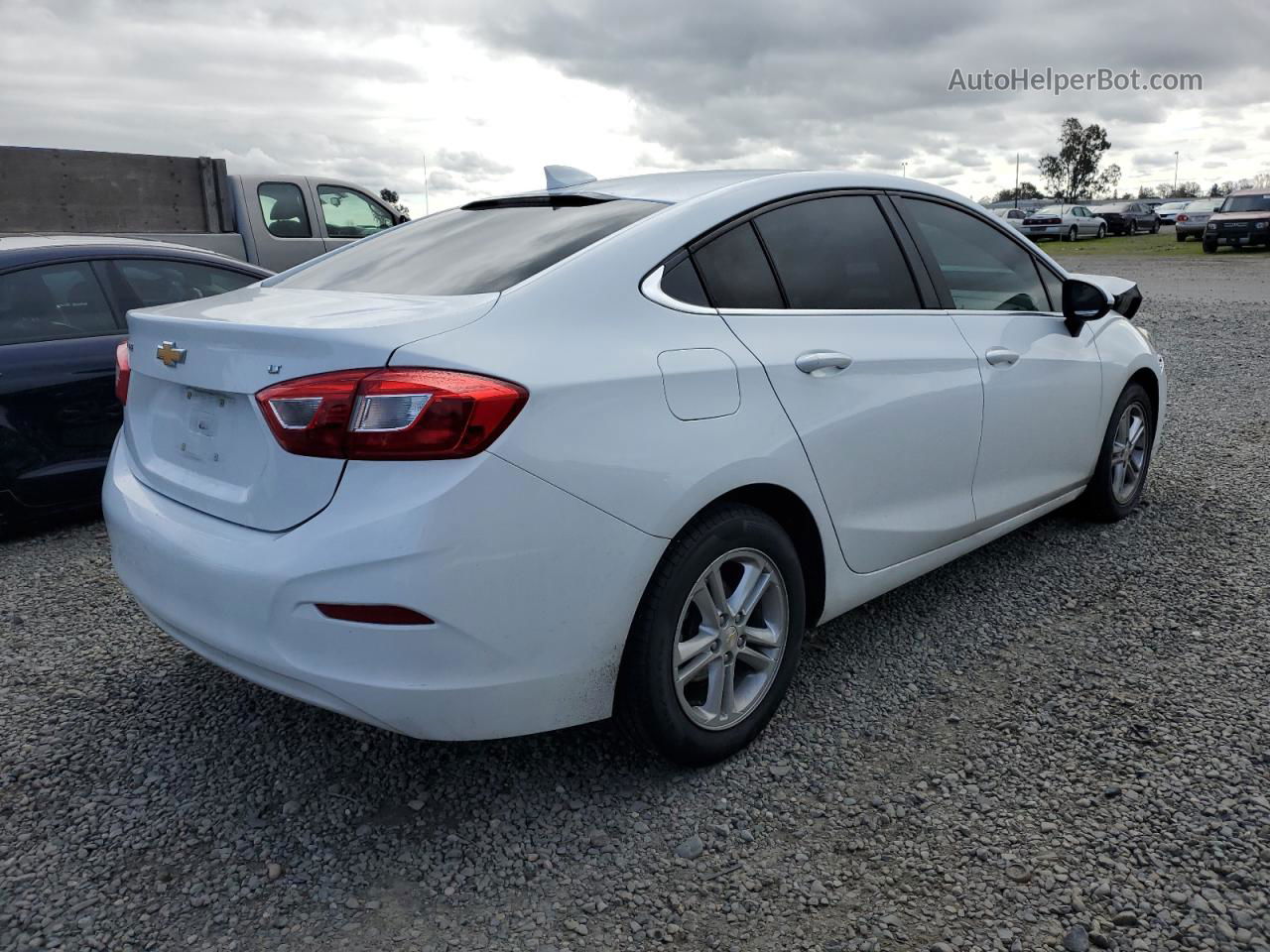 2017 Chevrolet Cruze Lt White vin: 1G1BE5SM0H7106550