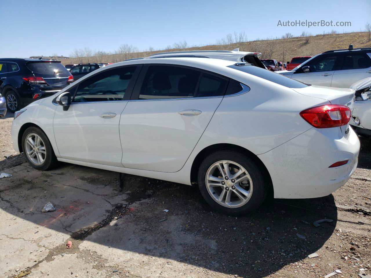 2017 Chevrolet Cruze Lt White vin: 1G1BE5SM0H7244556