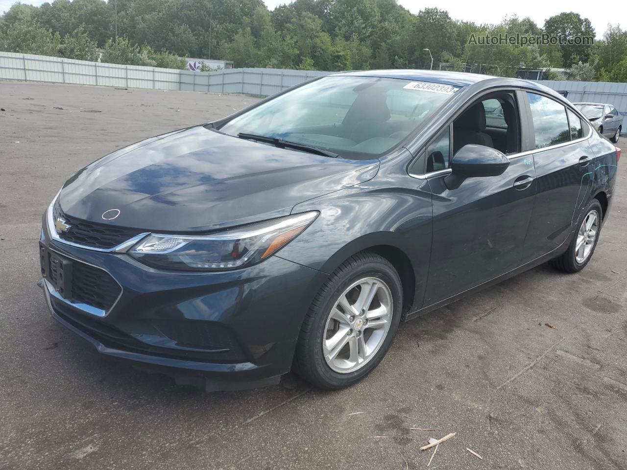 2018 Chevrolet Cruze Lt Gray vin: 1G1BE5SM0J7100219