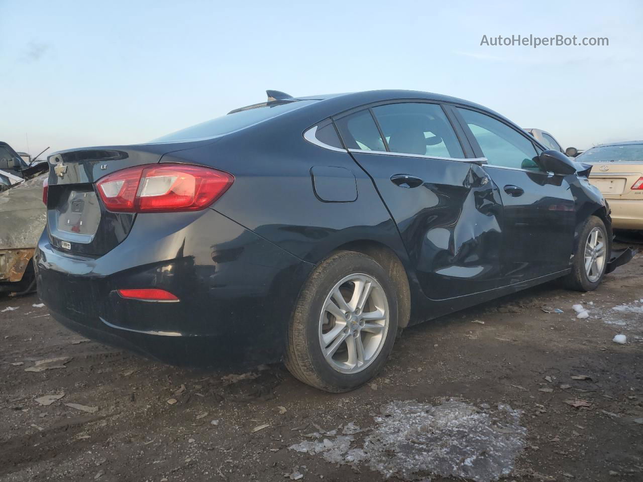 2018 Chevrolet Cruze Lt Черный vin: 1G1BE5SM0J7200076