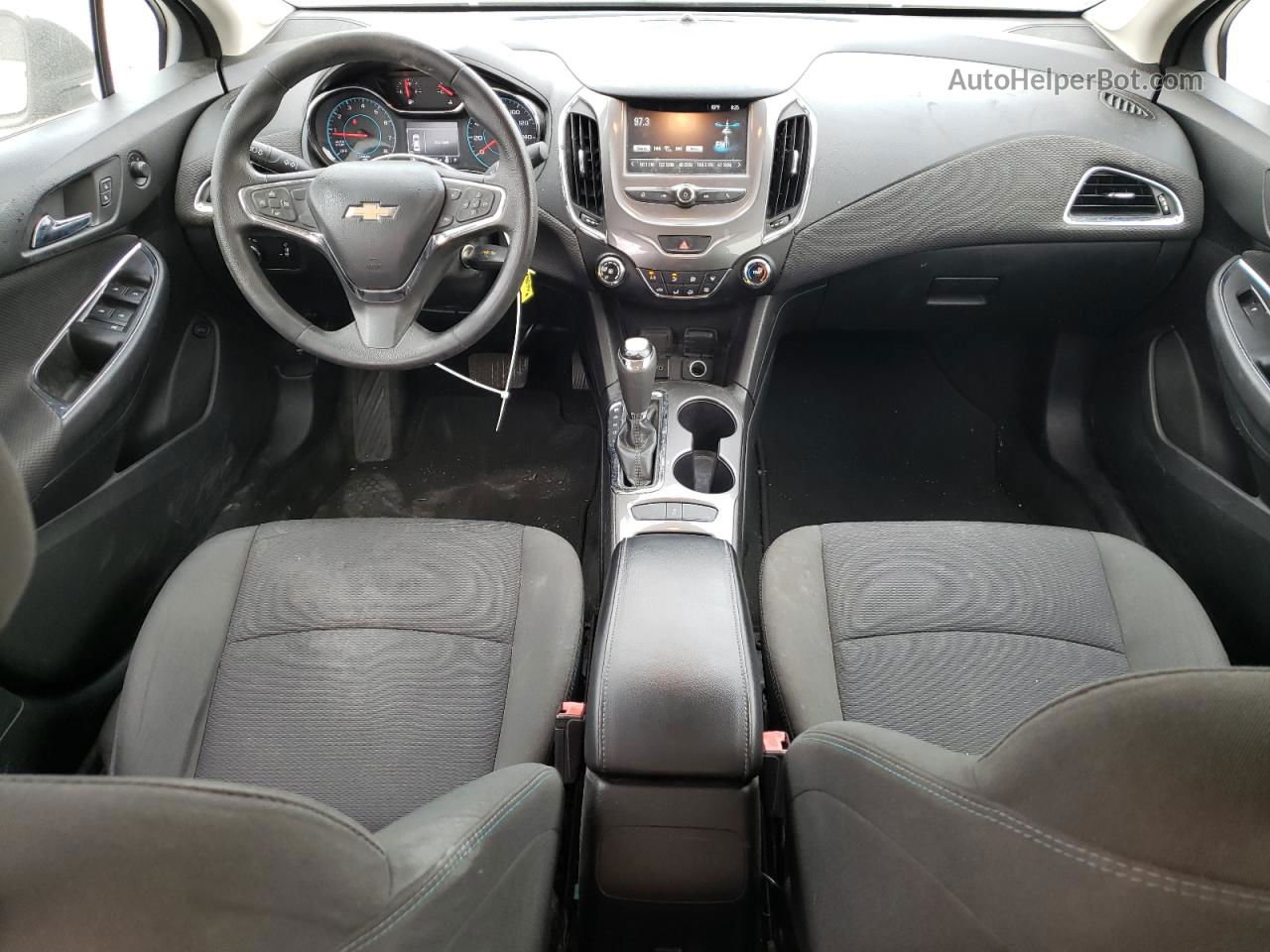 2017 Chevrolet Cruze Lt Серебряный vin: 1G1BE5SM1H7170192