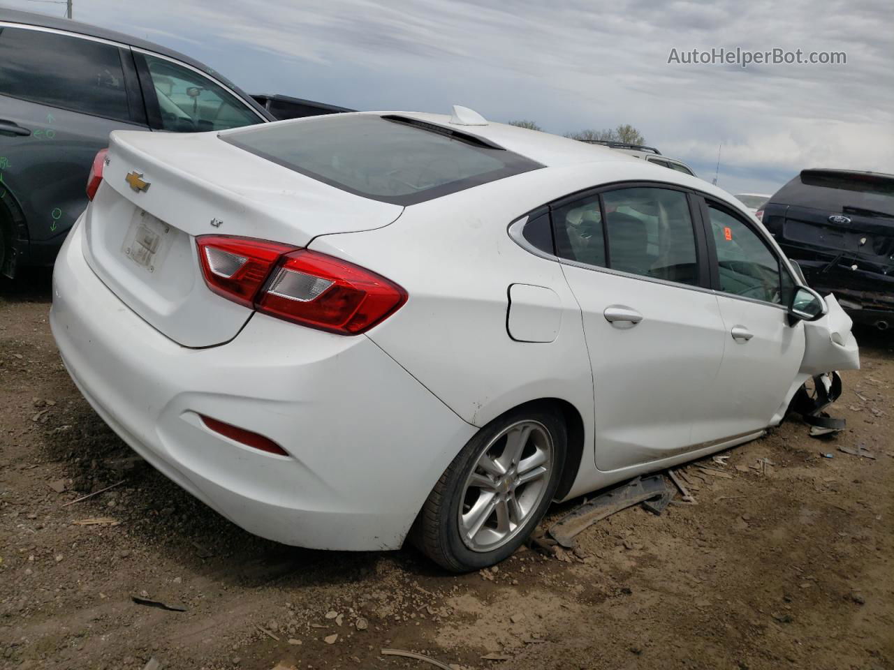 2018 Chevrolet Cruze Lt White vin: 1G1BE5SM1J7110533