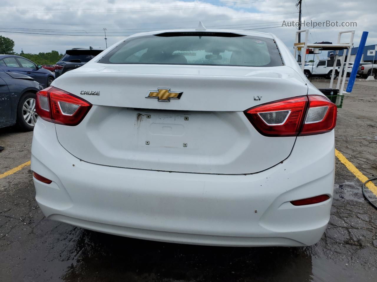 2018 Chevrolet Cruze Lt White vin: 1G1BE5SM1J7188830