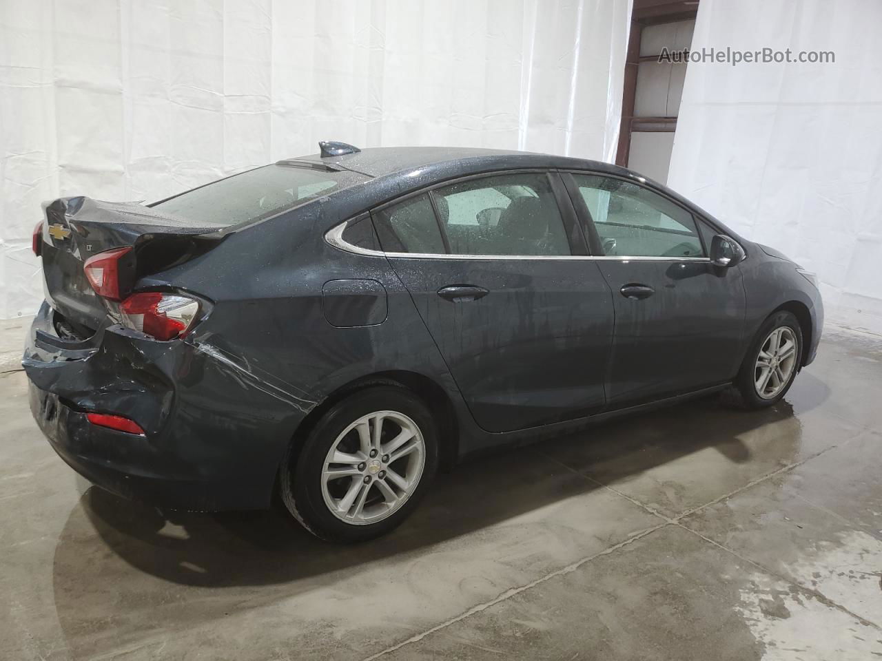 2018 Chevrolet Cruze Lt Gray vin: 1G1BE5SM1J7222572