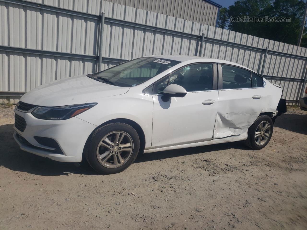 2018 Chevrolet Cruze Lt White vin: 1G1BE5SM1J7241851