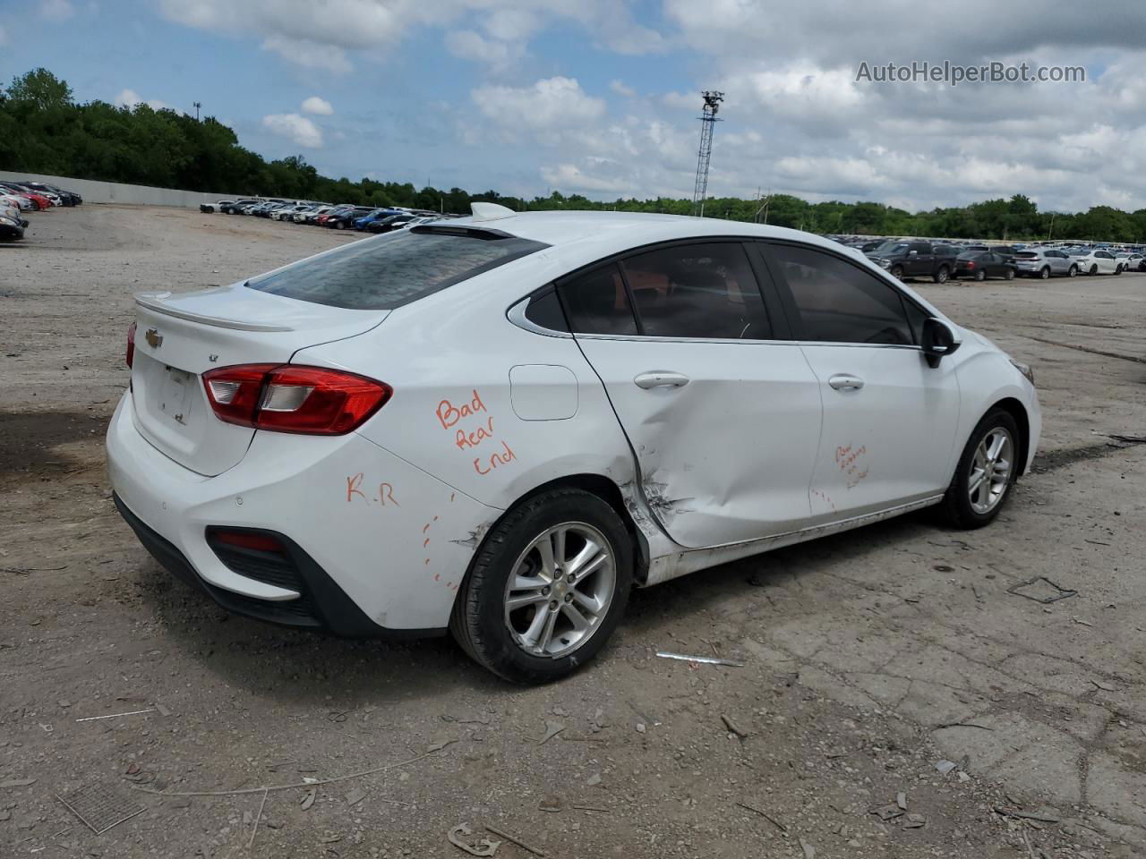 2018 Chevrolet Cruze Lt White vin: 1G1BE5SM2J7228199