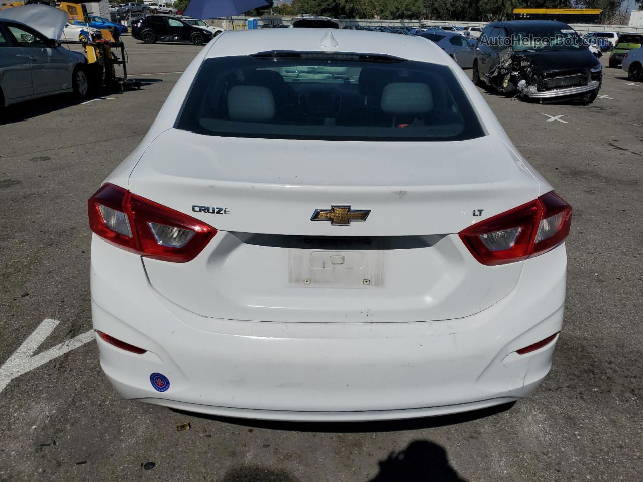 2016 Chevrolet Cruze Lt White vin: 1G1BE5SM4G7313926