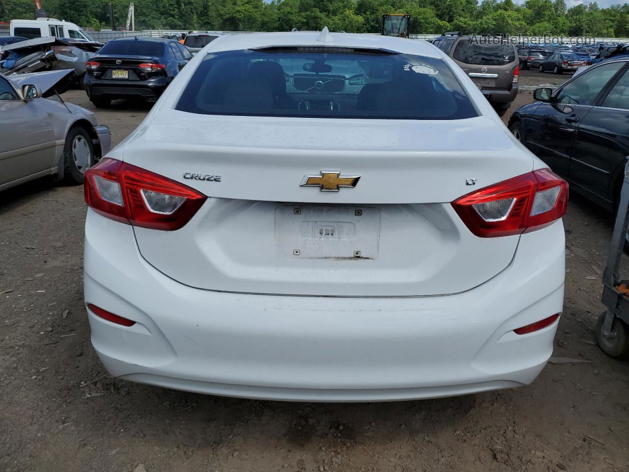 2017 Chevrolet Cruze Lt White vin: 1G1BE5SM4H7260159