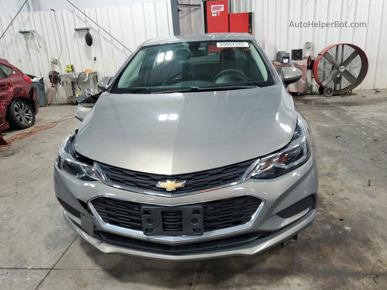 2018 Chevrolet Cruze Lt Серый vin: 1G1BE5SM4J7100305