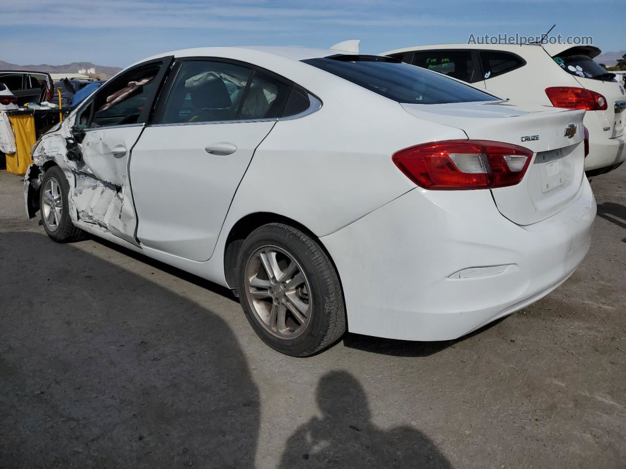 2018 Chevrolet Cruze Lt White vin: 1G1BE5SM4J7181029