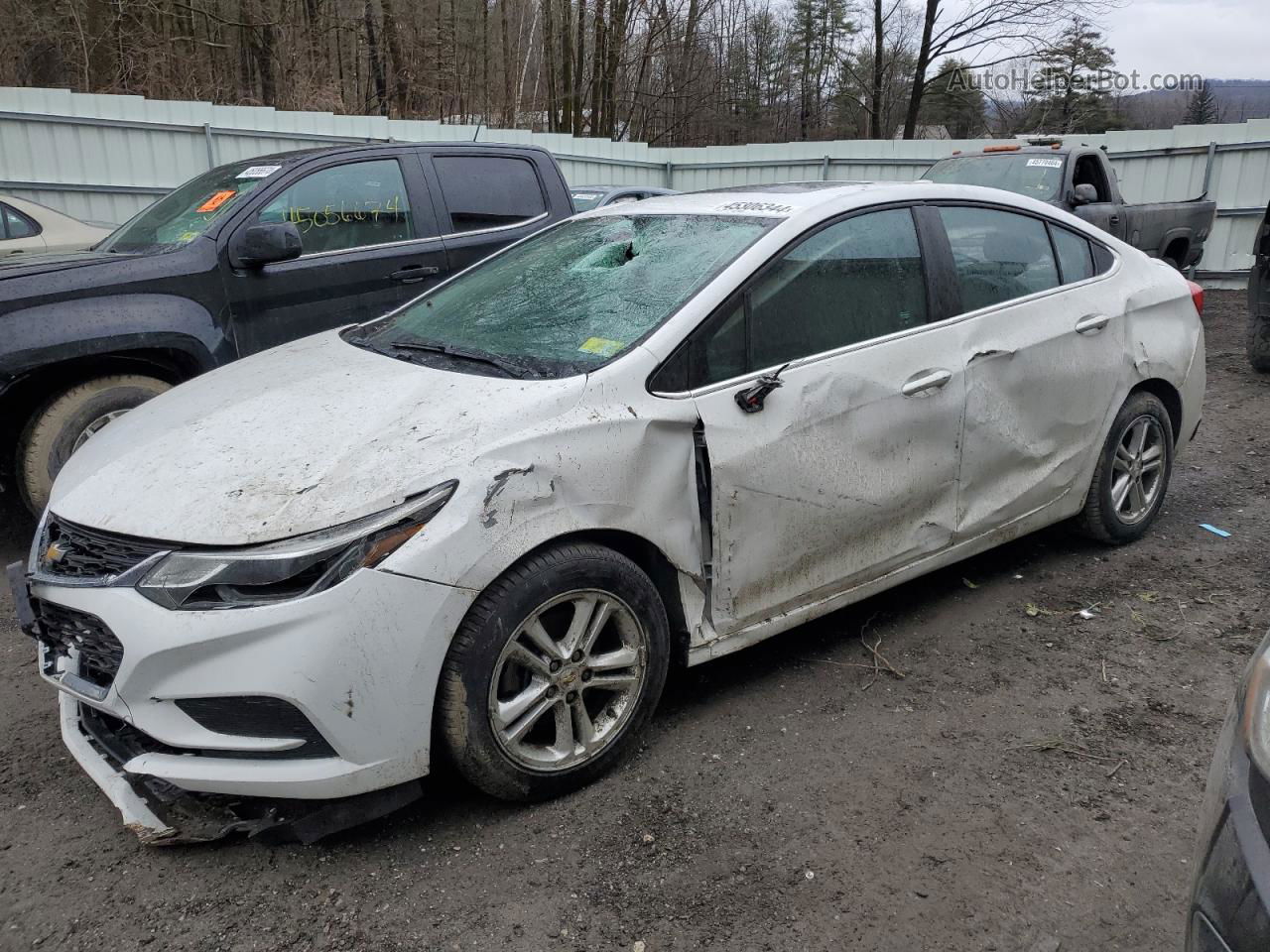 2018 Chevrolet Cruze Lt White vin: 1G1BE5SM5J7109904