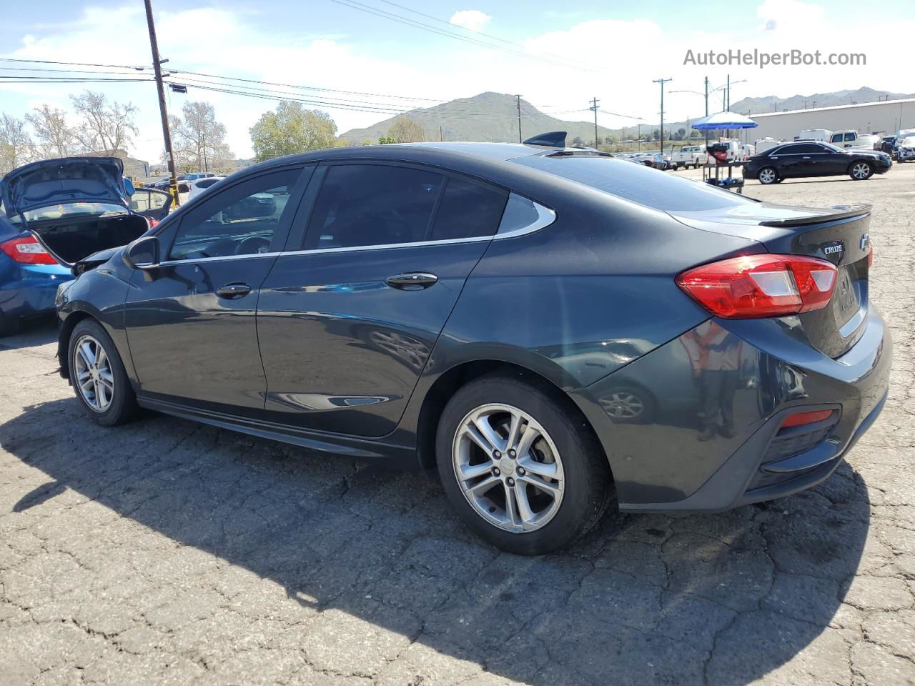 2018 Chevrolet Cruze Lt Blue vin: 1G1BE5SM5J7110910