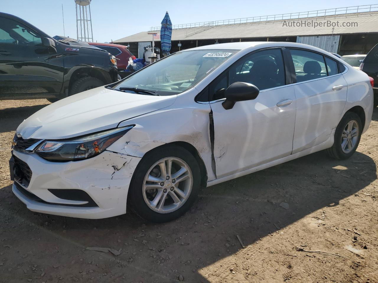 2018 Chevrolet Cruze Lt White vin: 1G1BE5SM5J7118473