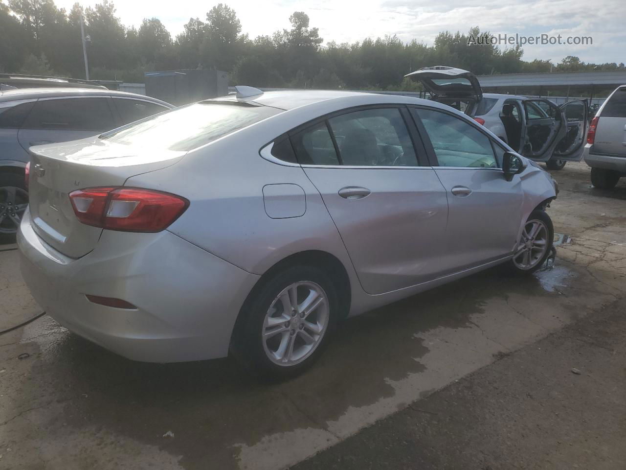 2018 Chevrolet Cruze Lt Silver vin: 1G1BE5SM5J7170976