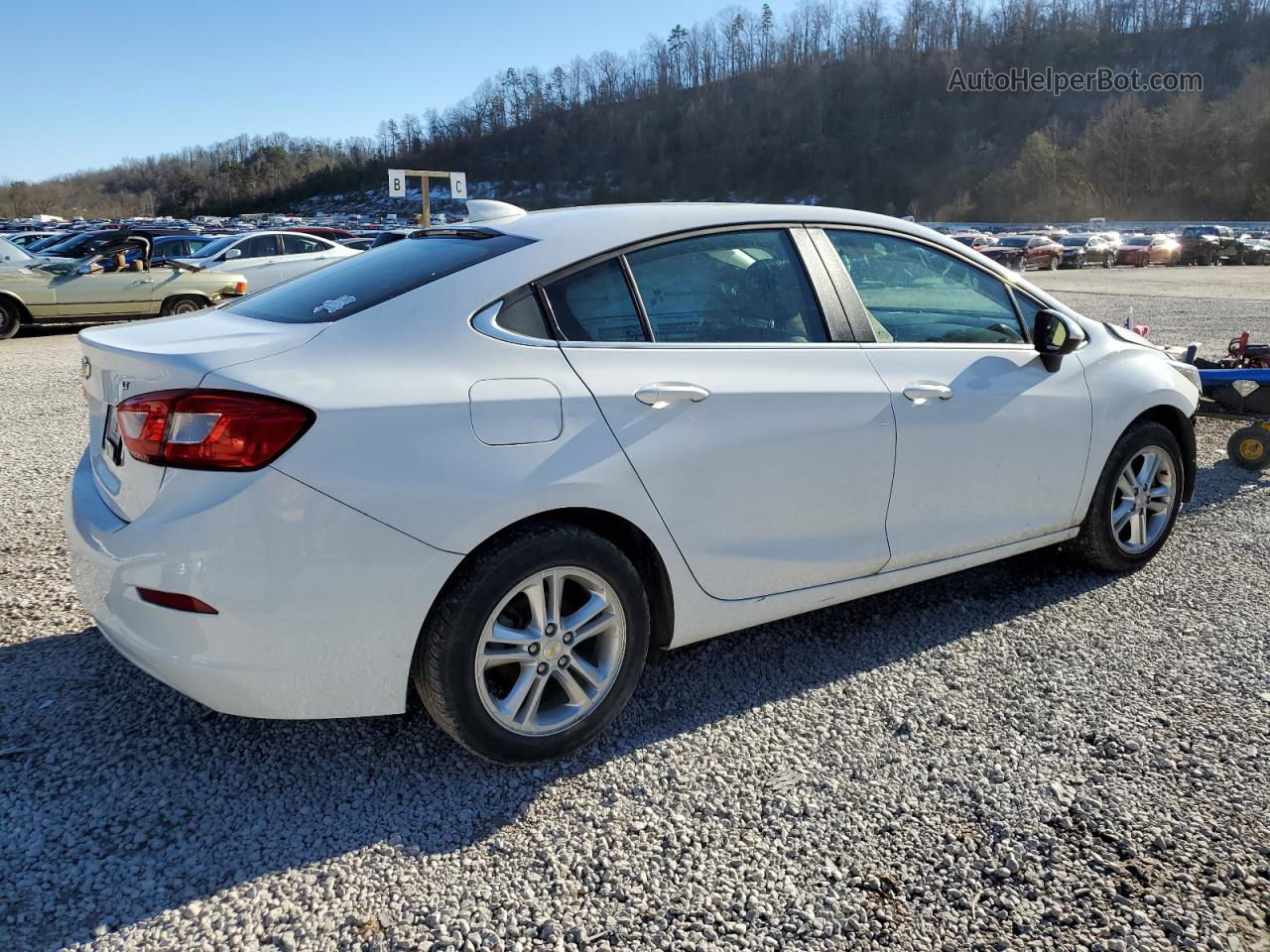 2018 Chevrolet Cruze Lt Белый vin: 1G1BE5SM5J7186224