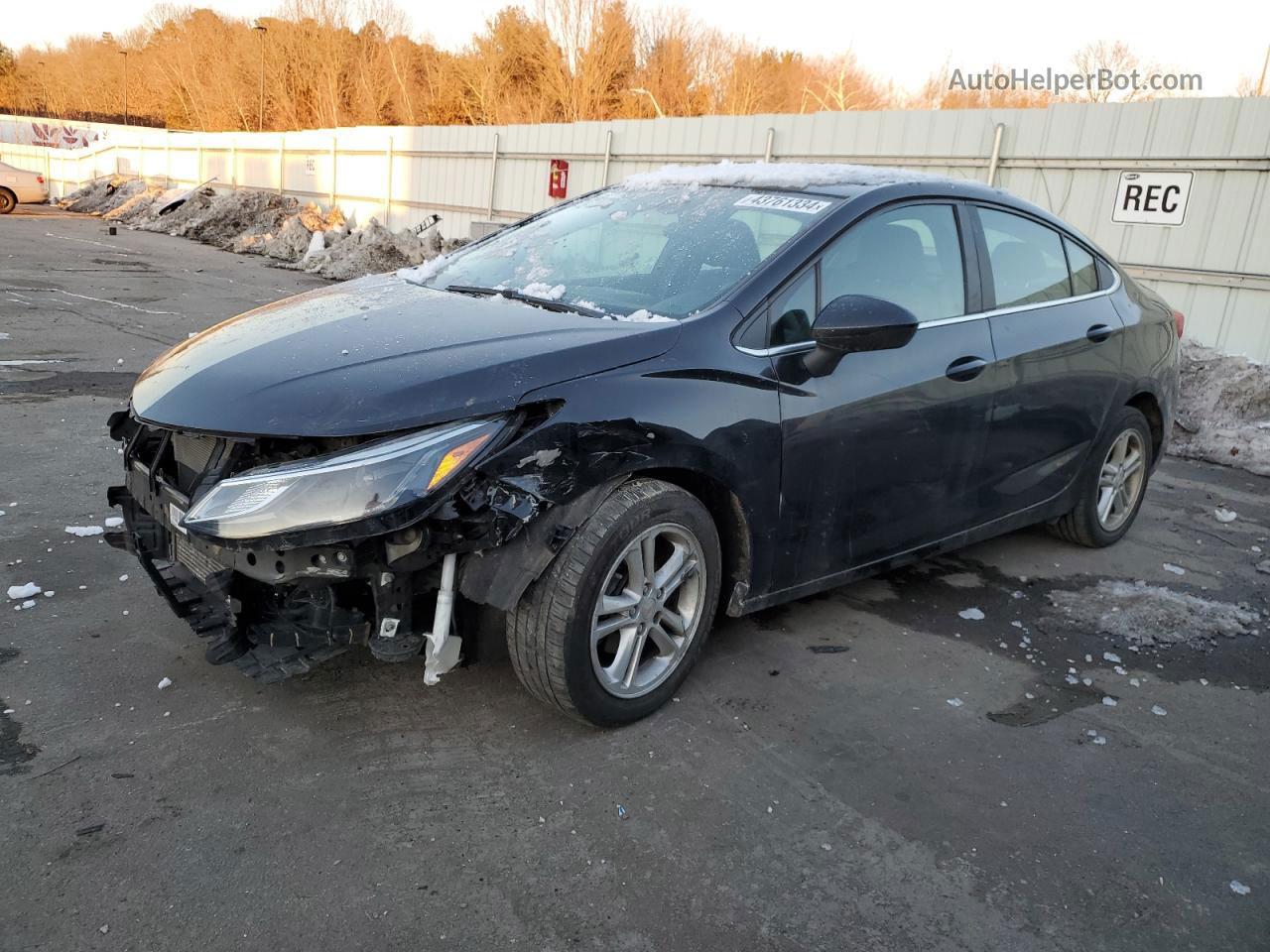 2018 Chevrolet Cruze Lt Black vin: 1G1BE5SM5J7199765