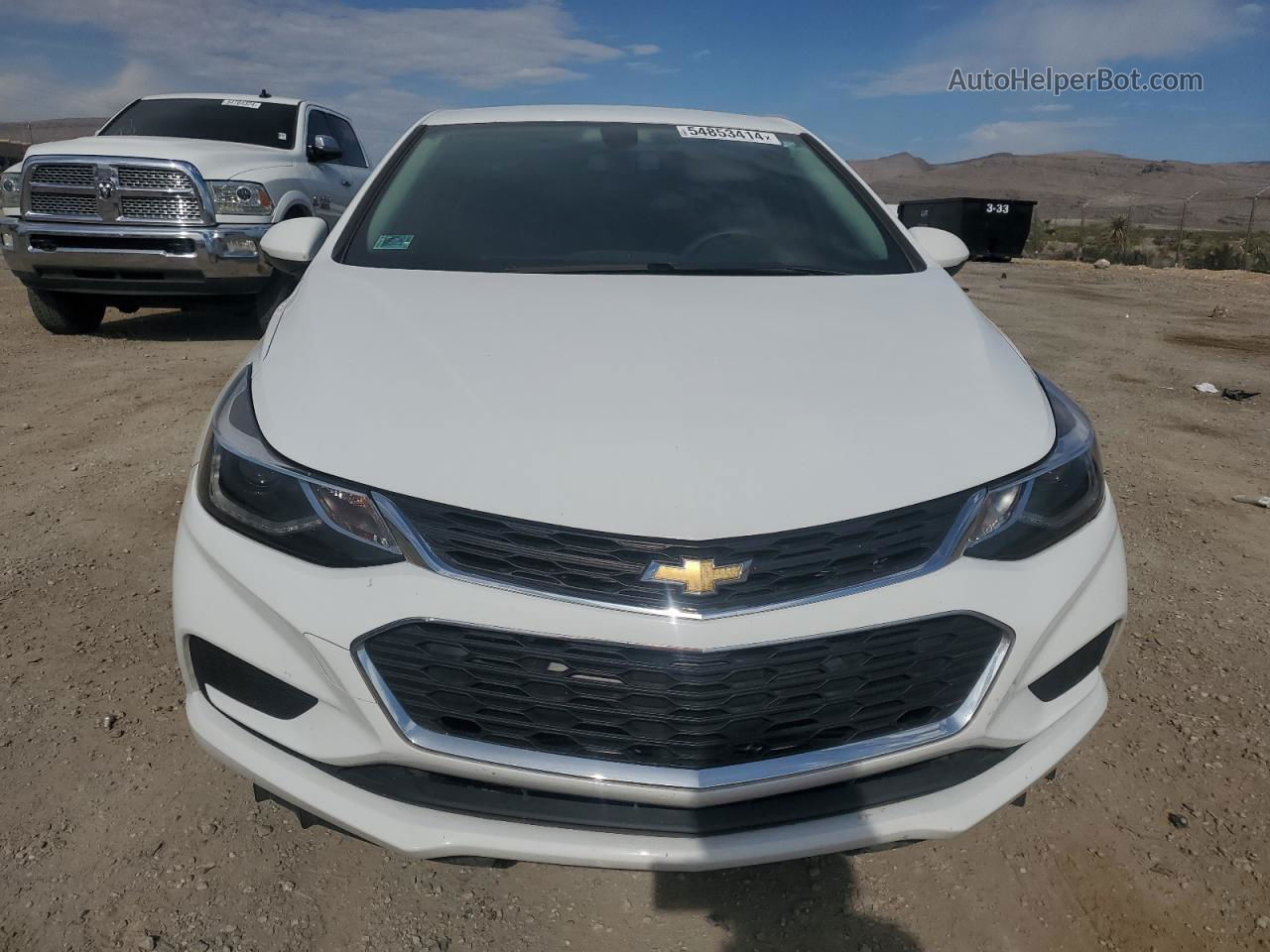 2018 Chevrolet Cruze Lt White vin: 1G1BE5SM5J7223577