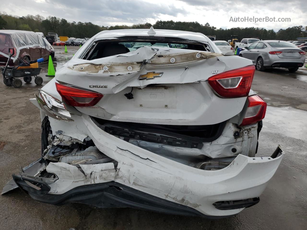 2017 Chevrolet Cruze Lt White vin: 1G1BE5SM6H7118458