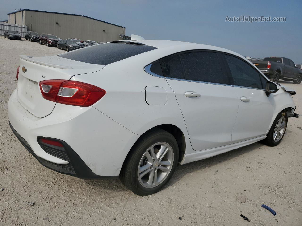 2017 Chevrolet Cruze Lt White vin: 1G1BE5SM6H7156983