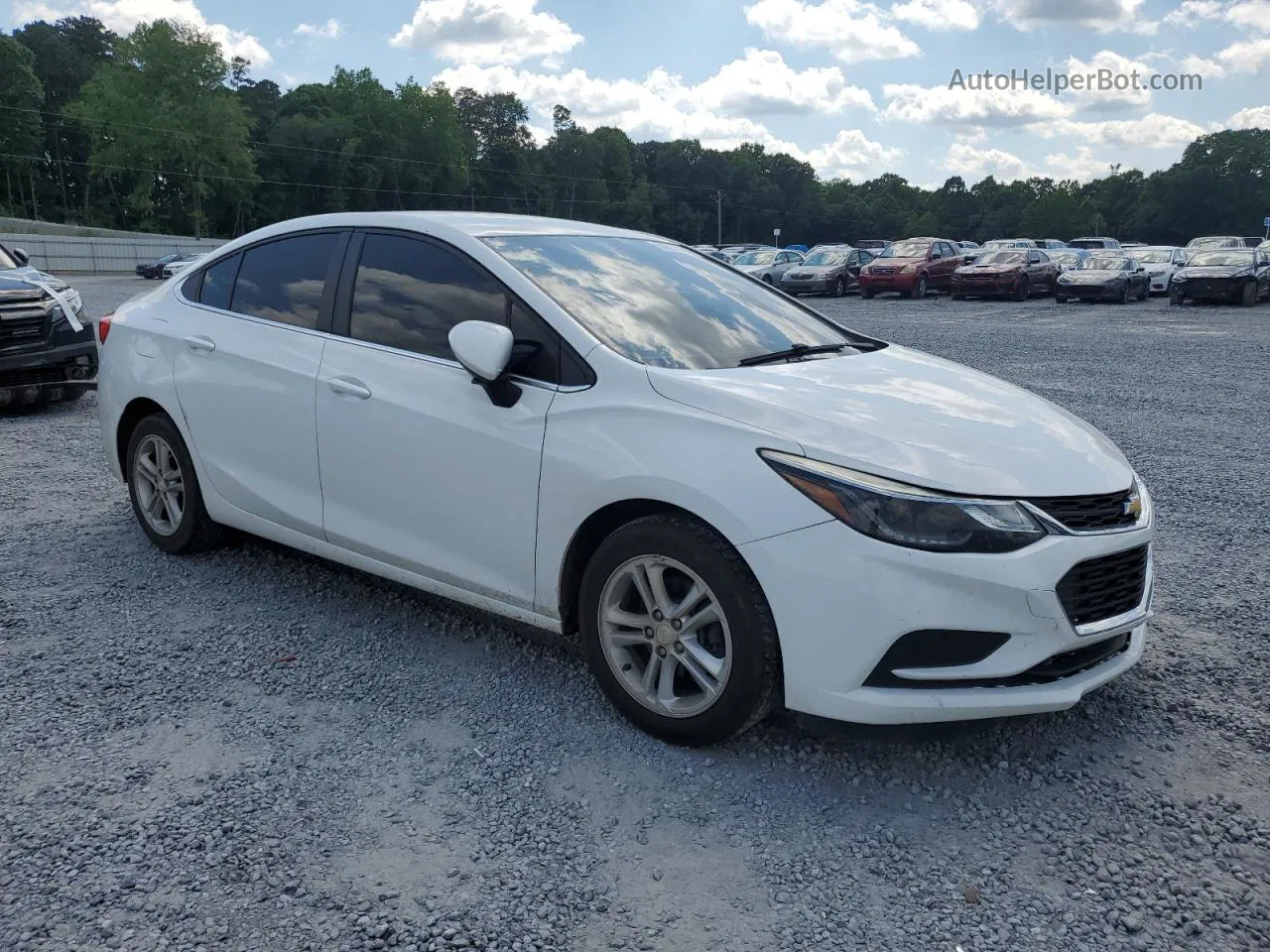 2018 Chevrolet Cruze Lt Белый vin: 1G1BE5SM6J7143219