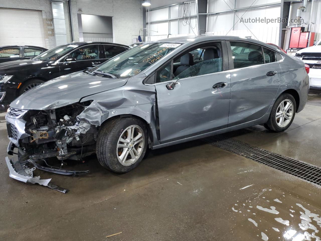 2018 Chevrolet Cruze Lt Gray vin: 1G1BE5SM7J7118281