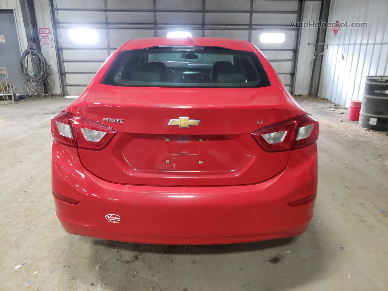 2018 Chevrolet Cruze Lt Red vin: 1G1BE5SM7J7148882
