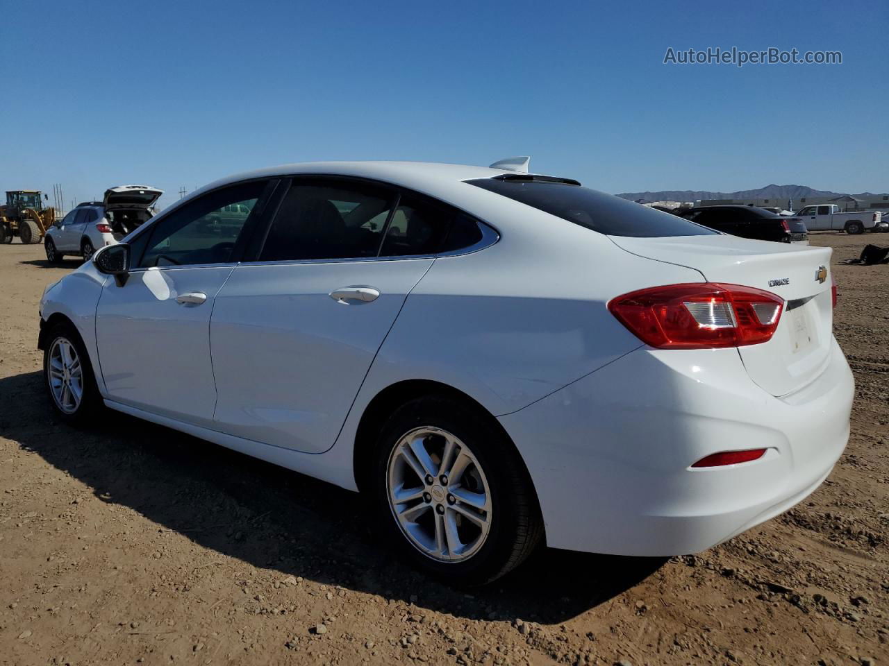 2016 Chevrolet Cruze Lt White vin: 1G1BE5SM8G7257814