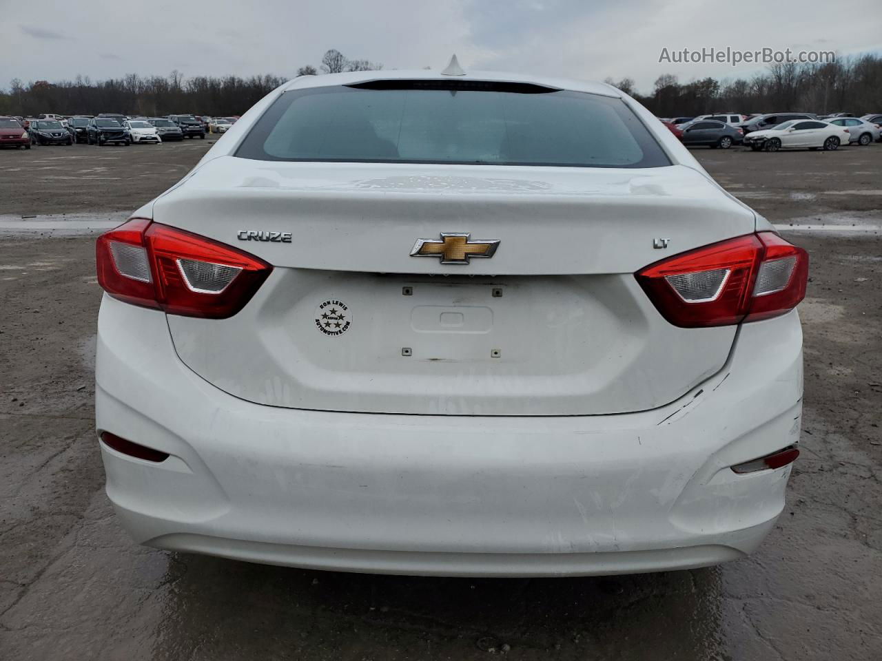 2017 Chevrolet Cruze Lt White vin: 1G1BE5SM8H7103136